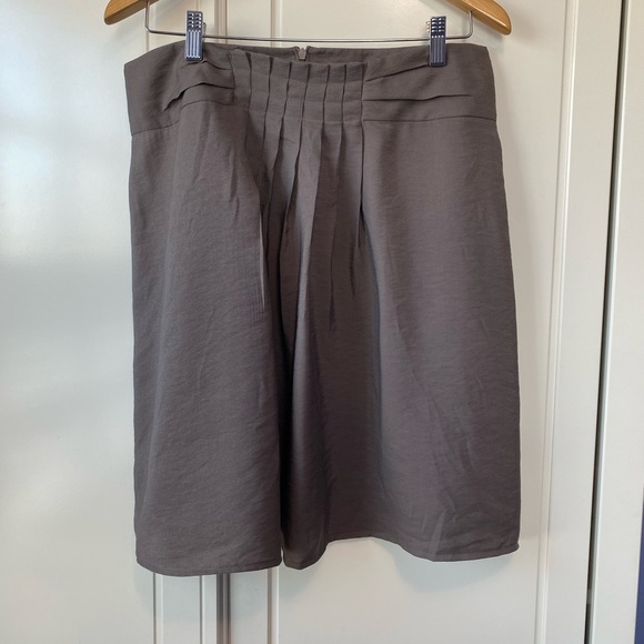 Cute brownish khaki skirt from Simons - Picture 3 of 8